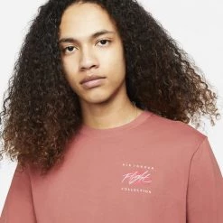 Ολοκαίνουργιο 🤩 T-Shirts | Μπλούζα κοντό μανίκι Jordan Flight Essentials Ανδρικό T-Shirt CANYON RUST/WHITE/MYSTIC HIBISCUS ✔️ 8 Ολοκαίνουργιο 🤩 T-Shirts | Μπλούζα κοντό μανίκι Jordan Flight Essentials Ανδρικό T-Shirt CANYON RUST/WHITE/MYSTIC HIBISCUS ✔️ -Jordan Κατάστημα jordan m j flt ess jdn air gfx crew 2